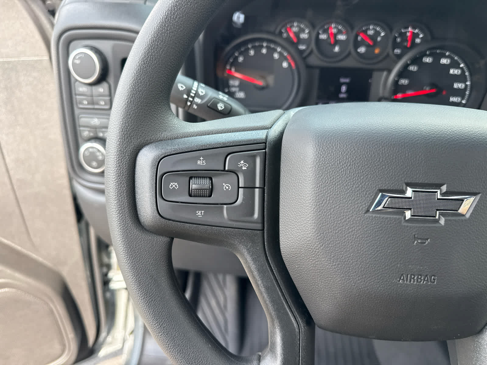 New 2026 Chevrolet Silverado 1500 Custom Trail Boss w/ Turbomax Blackout Package AWD/4WD image 14