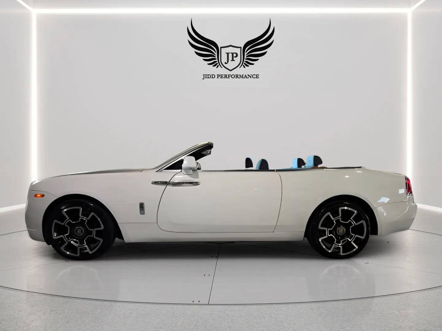 Used 2016 Rolls-Royce Dawn RWD image 8