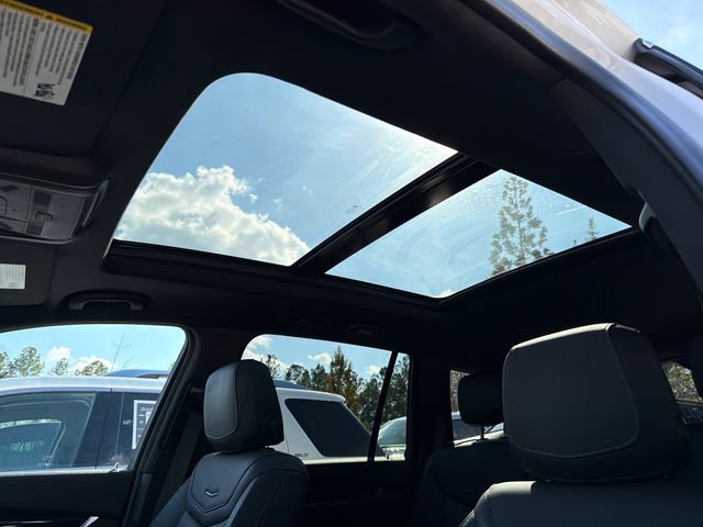 Used 2022 Cadillac XT6 Premium Luxury image 33