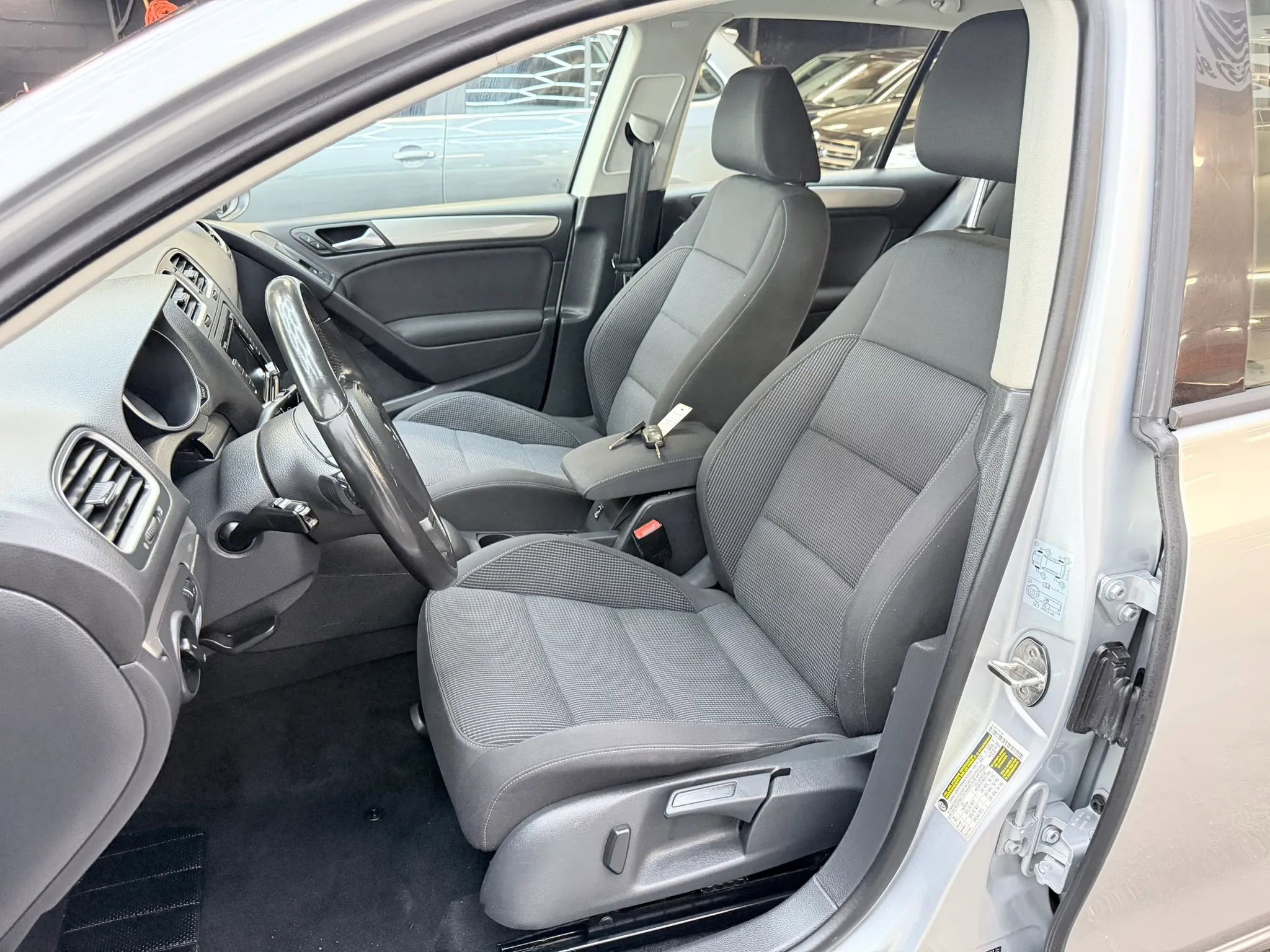 Used 2013 Volkswagen Golf TDI FWD image 10
