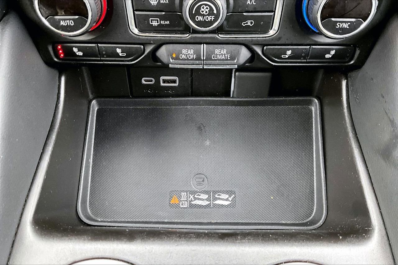 Used 2021 Chevrolet Tahoe Z71 w/ Luxury Package image 17