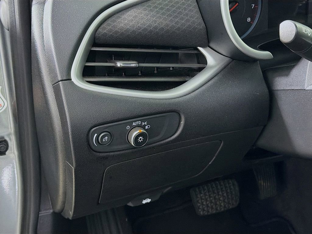 Used 2024 Chevrolet Malibu LT image 12