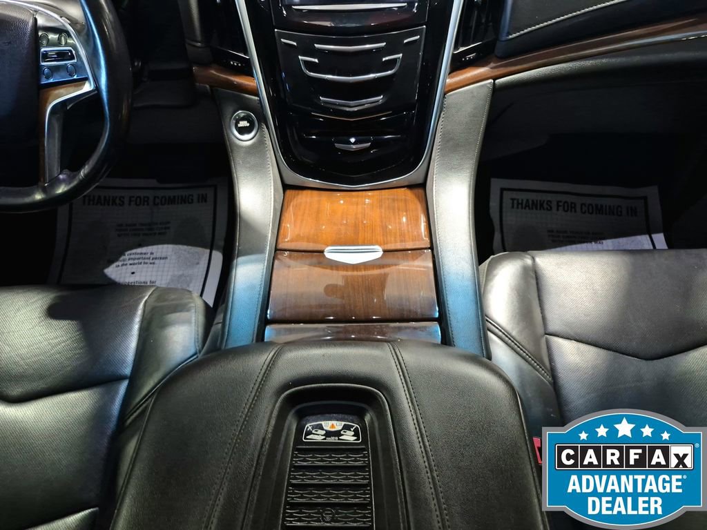 Used 2019 Cadillac Escalade ESV Premium Luxury w/ LPO, Radiant Package AWD/4WD image 31