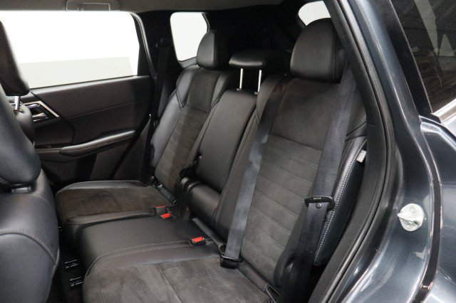 Used 2025 Mitsubishi Outlander SE FWD image 28