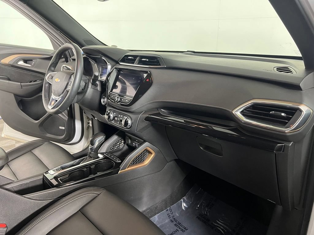 Used 2021 Chevrolet TrailBlazer ACTIV w/ Technology Package AWD/4WD image 11