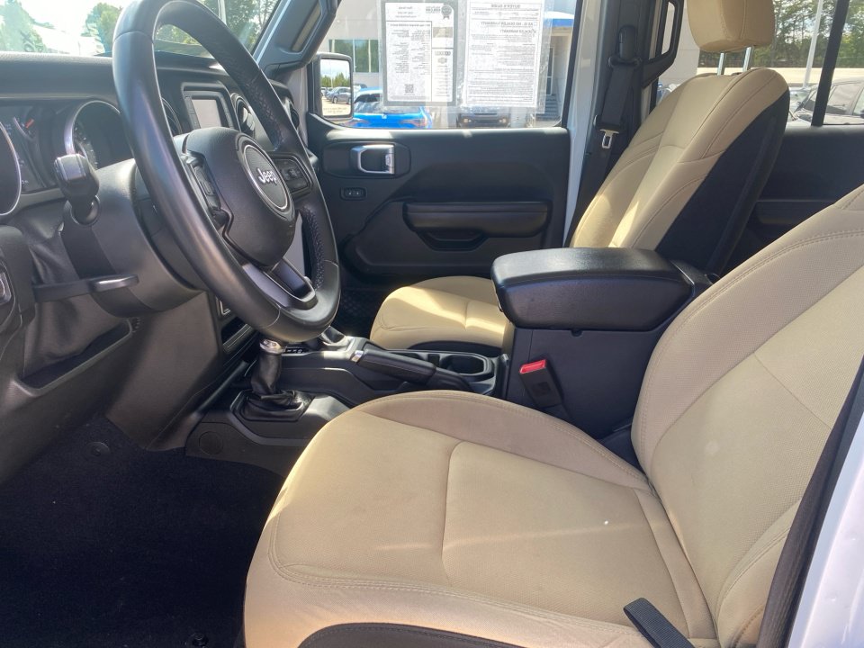 Used 2018 Jeep Wrangler Unlimited Sport S AWD/4WD image 34