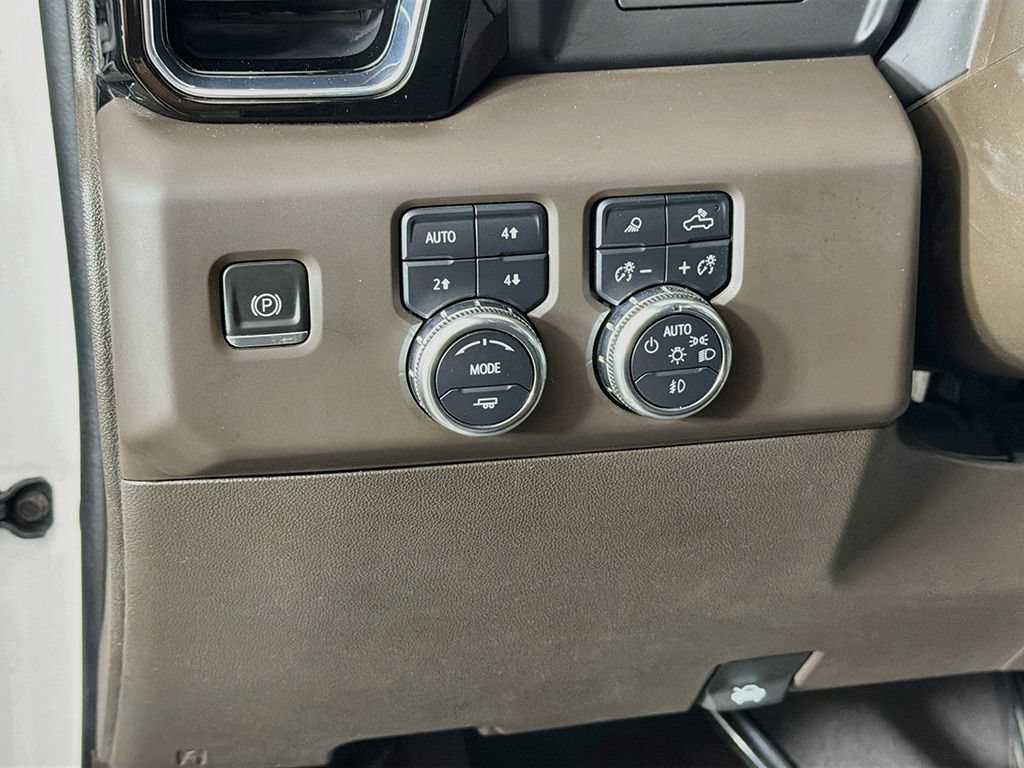 Used 2023 GMC Sierra 1500 Denali AWD/4WD image 34