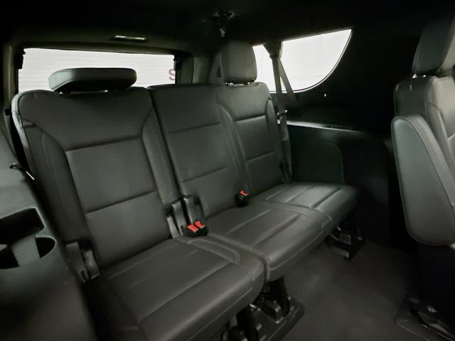 Used 2022 Chevrolet Suburban Z71 w/ Z71 Off-Road Package AWD/4WD image 31