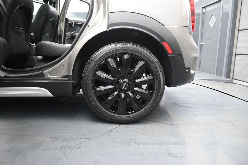 Used 2019 MINI Cooper Countryman S w/ Premium Package FWD image 19