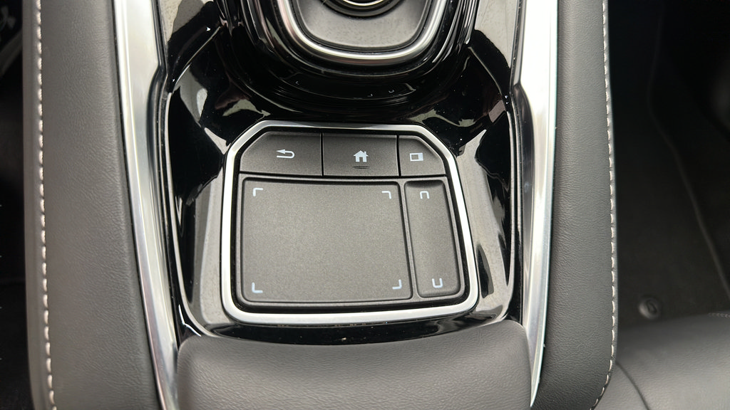 Used 2025 Acura RDX SH-AWD image 24