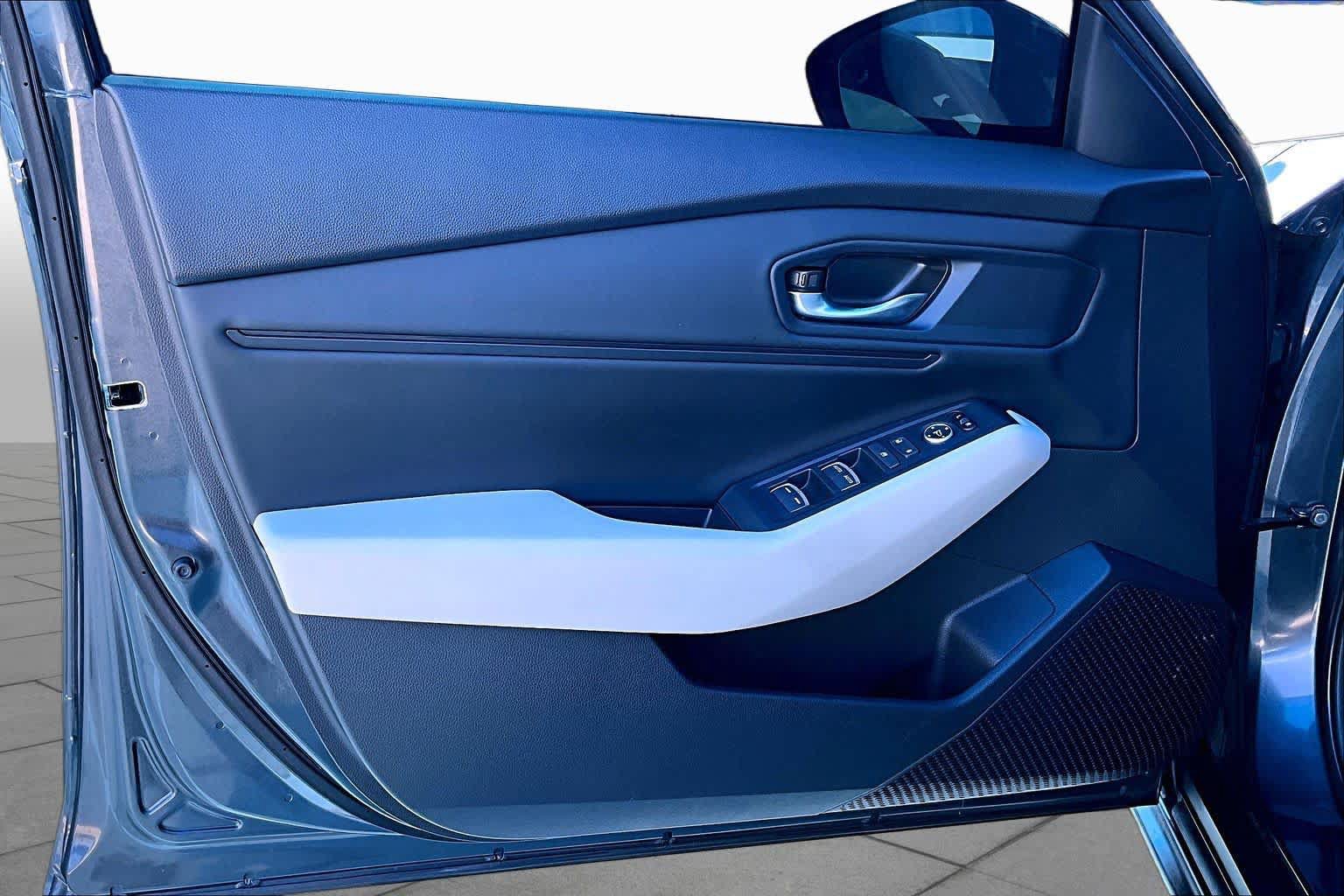 Used 2024 Honda Accord EX image 22
