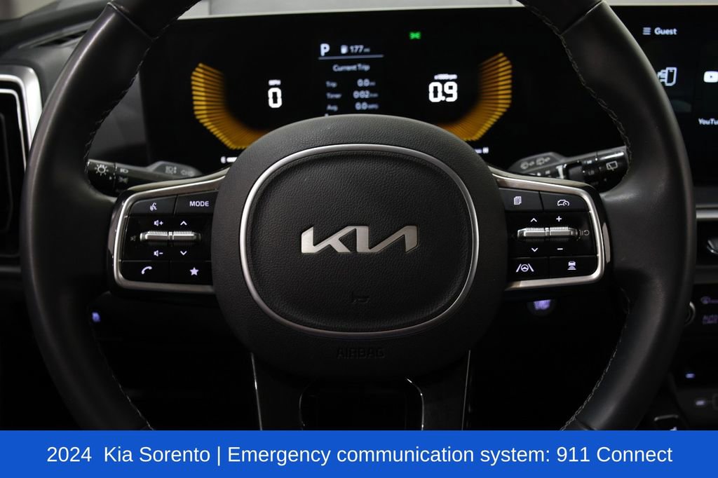 Used 2024 Kia Sorento S FWD image 11