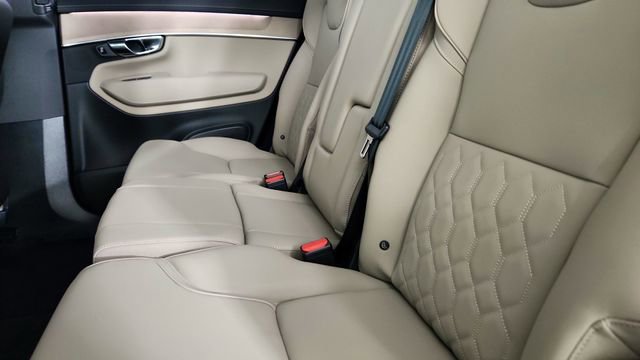 Used 2026 Volvo XC90 B6 Plus w/ Protection Package Premier AWD/4WD image 30