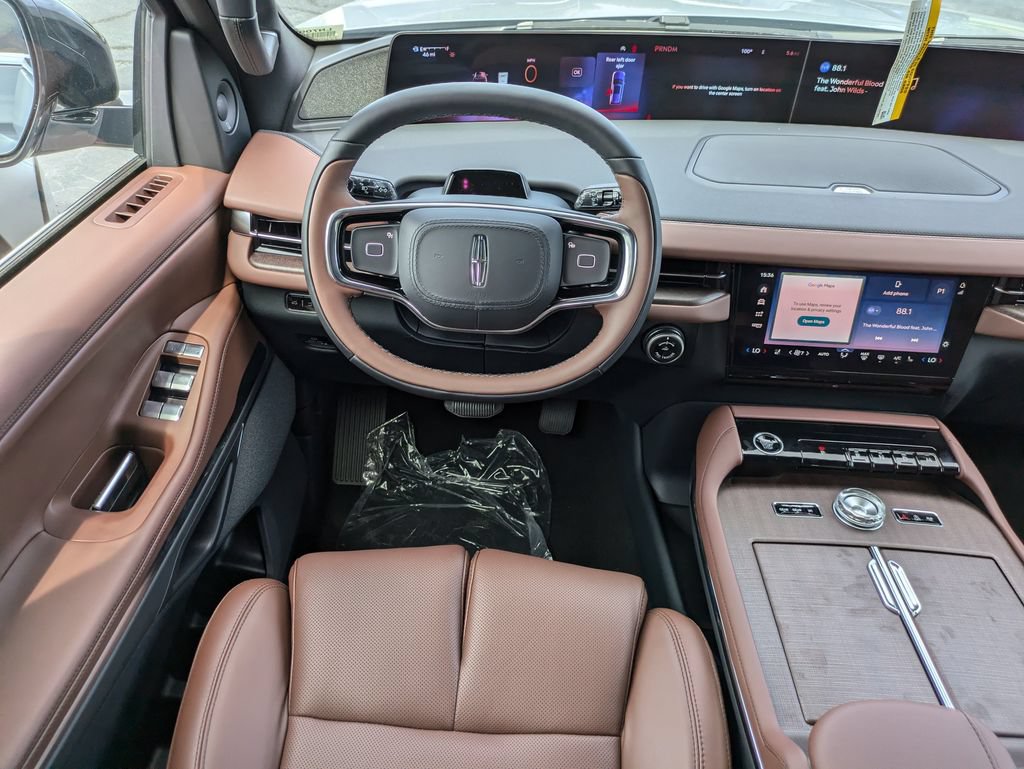 New 2027 Lincoln Navigator Reserve AWD/4WD image 17