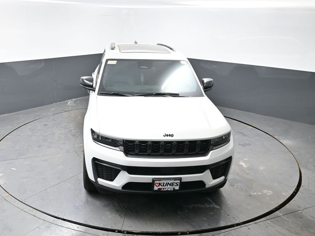 New 2026 Jeep Grand Cherokee Limited w/ Limited Altitude Package image 33
