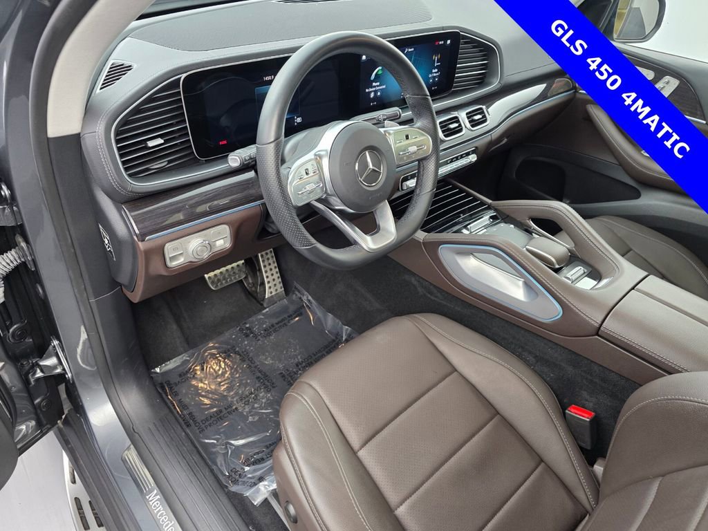Used 2023 Mercedes-Benz GLS 450 4MATIC image 10