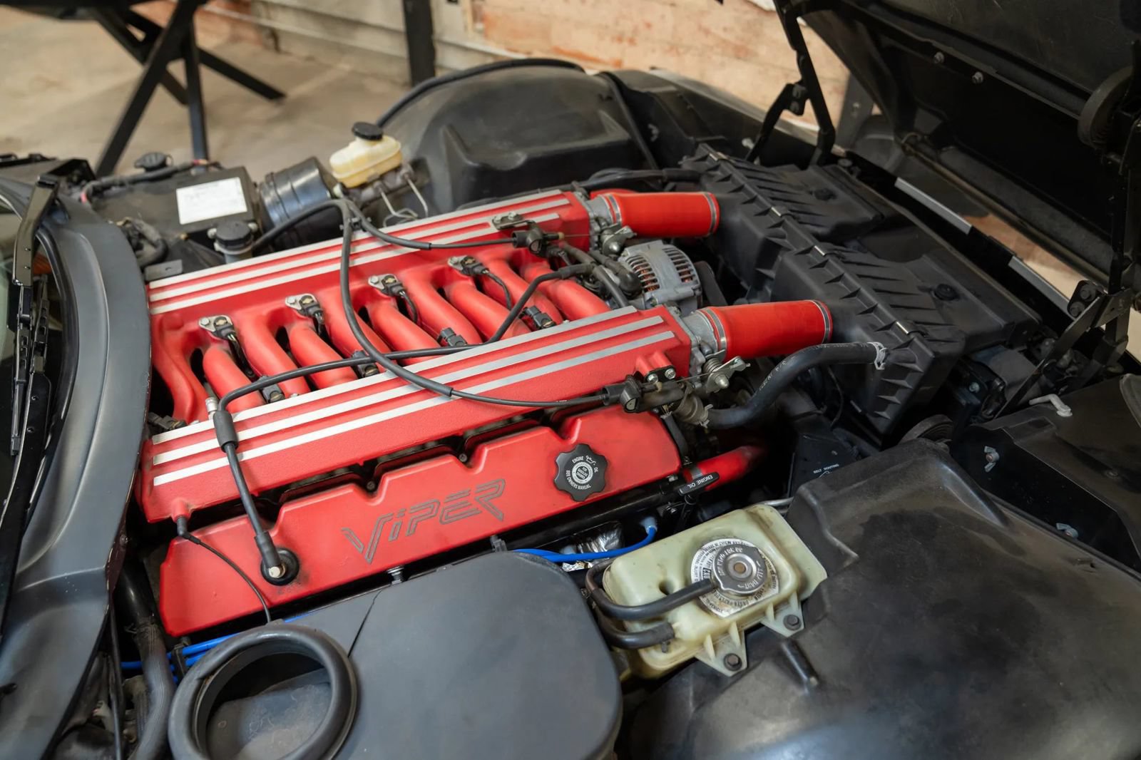 Used 1994 Dodge Viper RT/10 RWD image 40