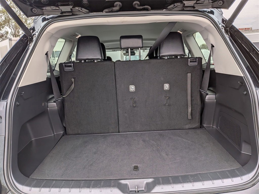 Used 2025 Toyota Grand Highlander AWD image 30