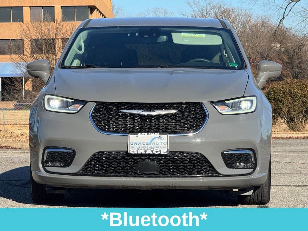 Used 2022 Chrysler Pacifica Touring-L image 14