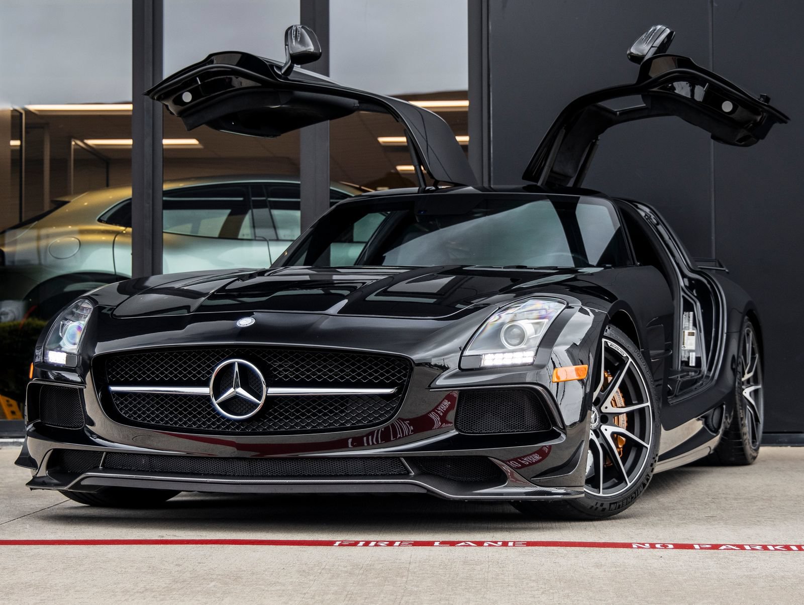 Used 2014 Mercedes-Benz SLS AMG Black Series image 2