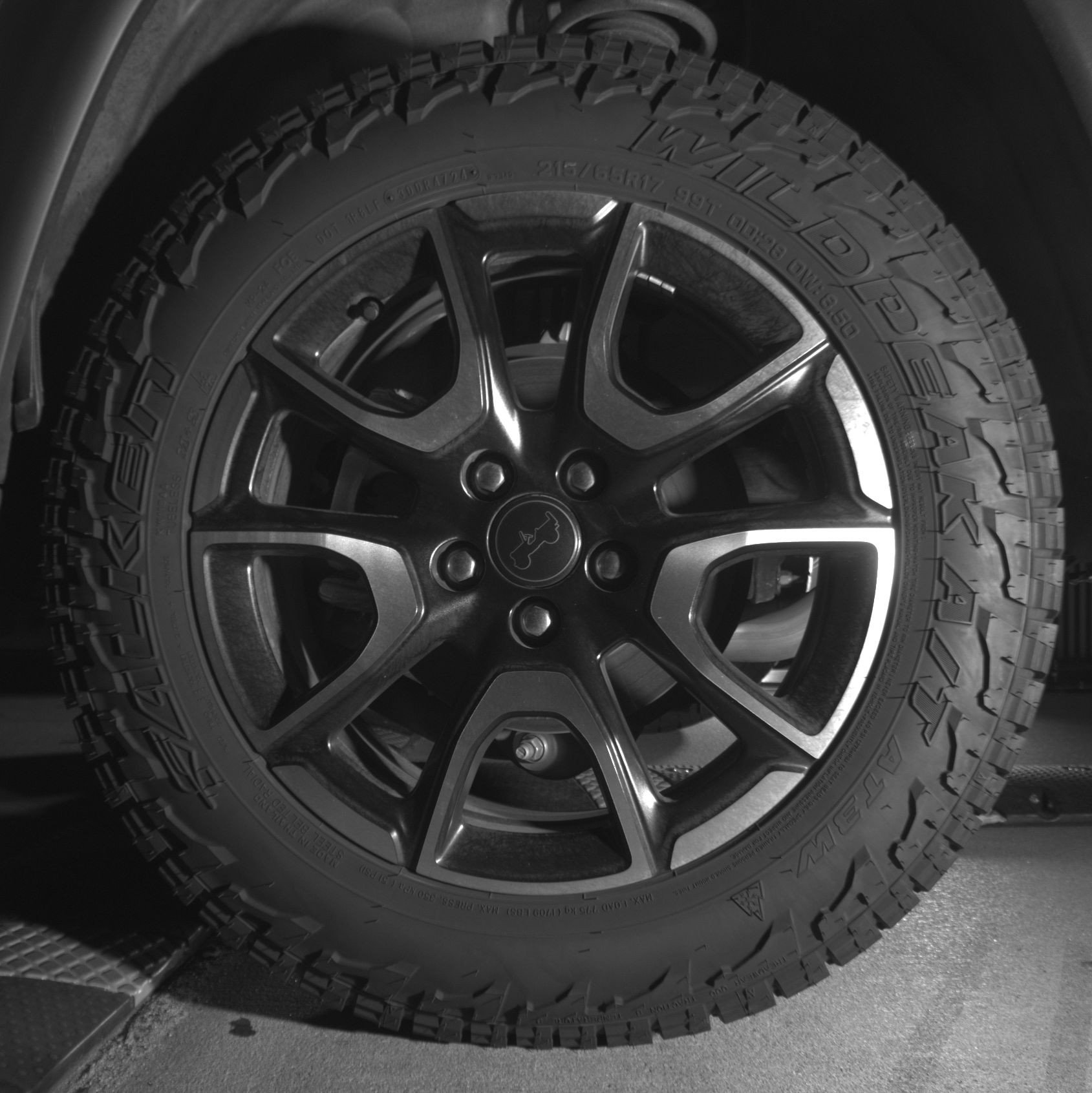 Used 2025 Jeep Compass Trailhawk AWD/4WD image 14