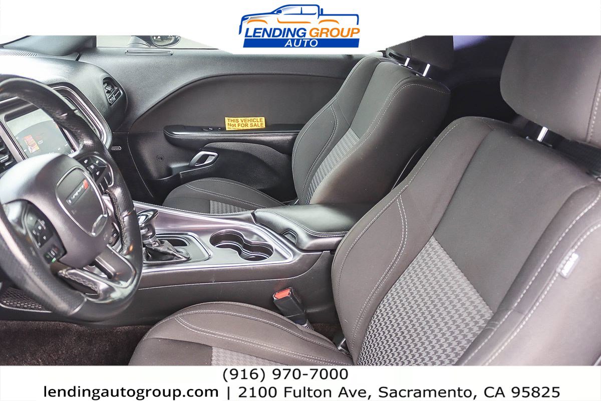 Used 2018 Dodge Challenger SXT w/ Blacktop Package image 16