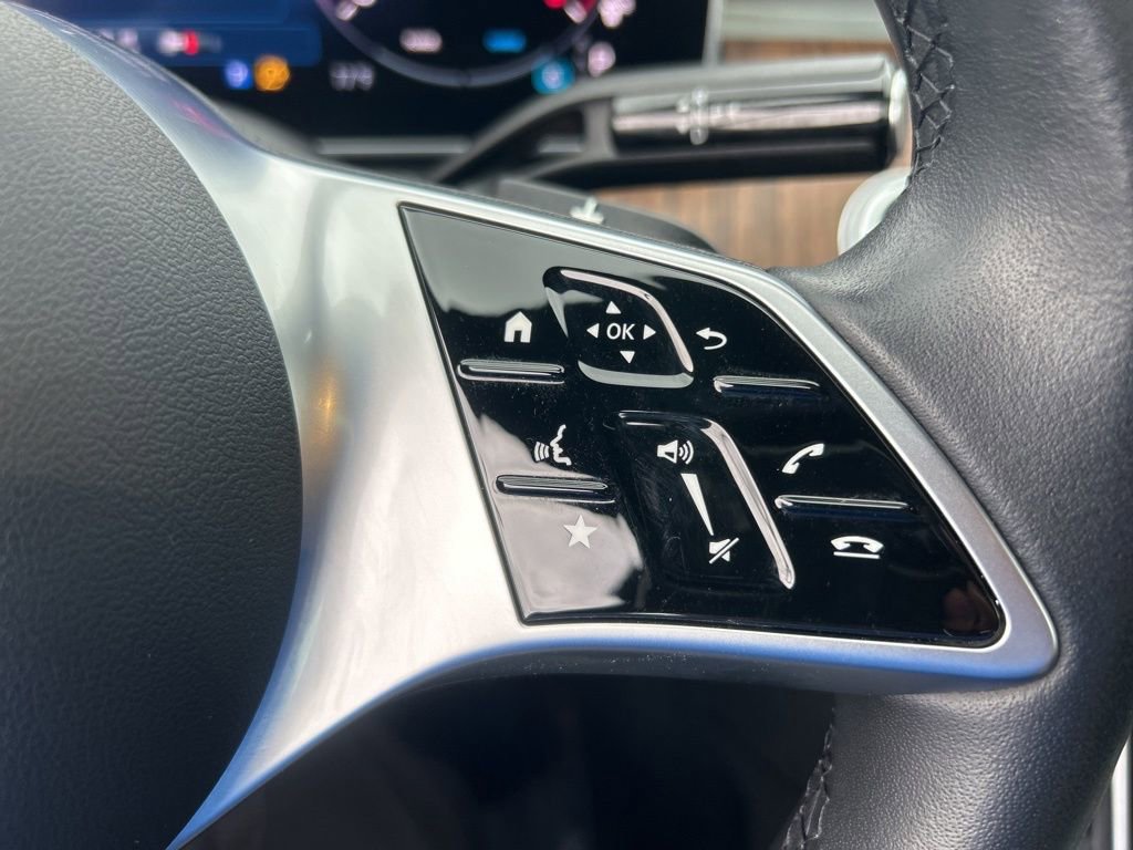 Used 2025 Mercedes-Benz C 300 4MATIC Sedan image 45