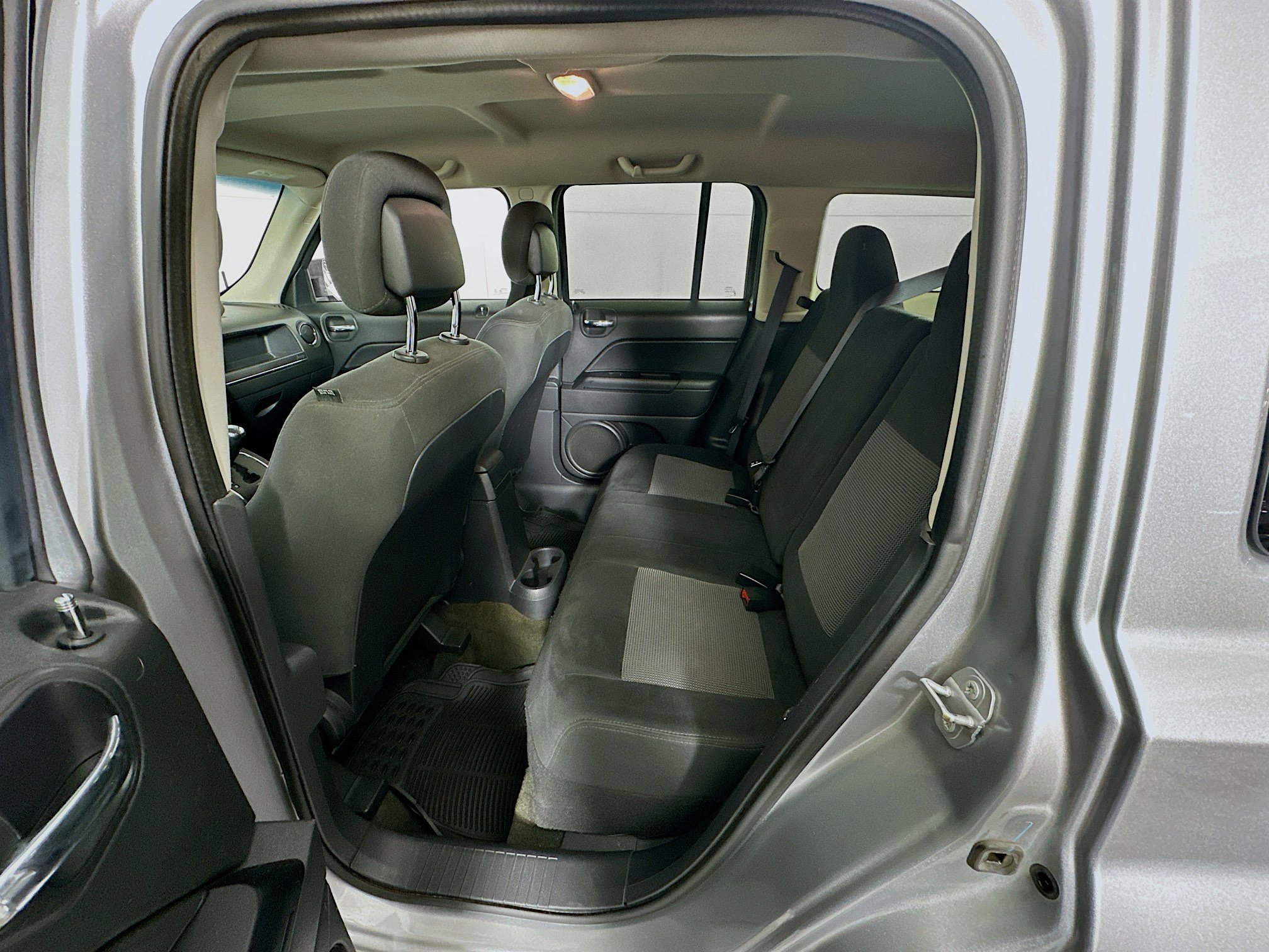Used 2016 Jeep Patriot Sport w/ Power Value Group FWD image 24