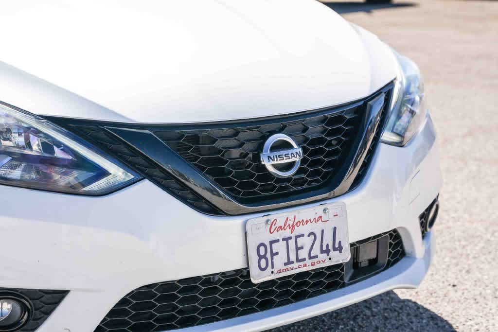 Used 2018 Nissan Sentra SR w/ SR Midnight Edition Package FWD image 5