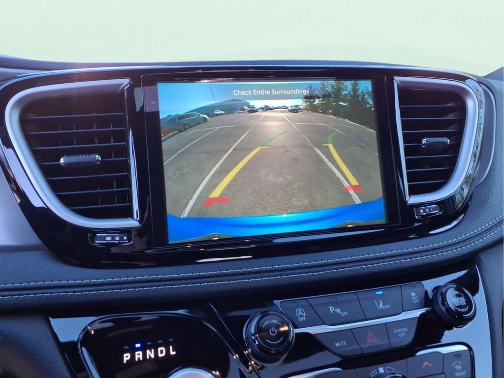 New 2026 Chrysler Pacifica Select w/ S Appearance Package AWD/4WD image 25
