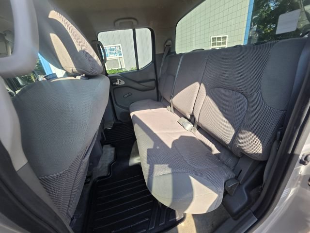 Used 2014 Nissan Frontier S AWD/4WD image 37