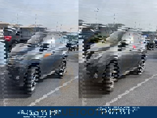 Used 2015 Toyota RAV4 XLE image 4