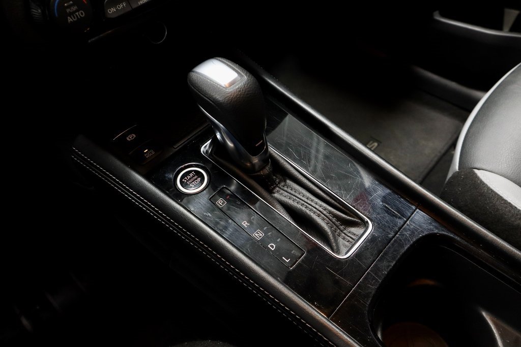 Certified 2023 Nissan Kicks SR w/ SR Premium Package image 36