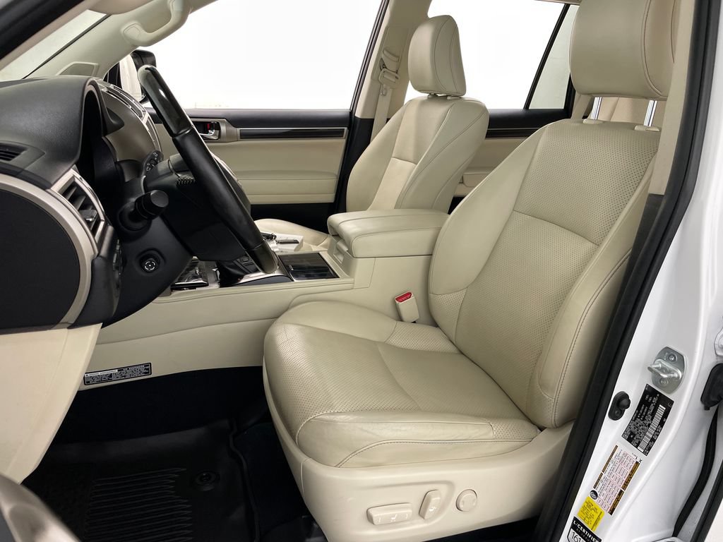Used 2020 Lexus GX 460 Luxury w/ Accessory Package AWD/4WD image 32
