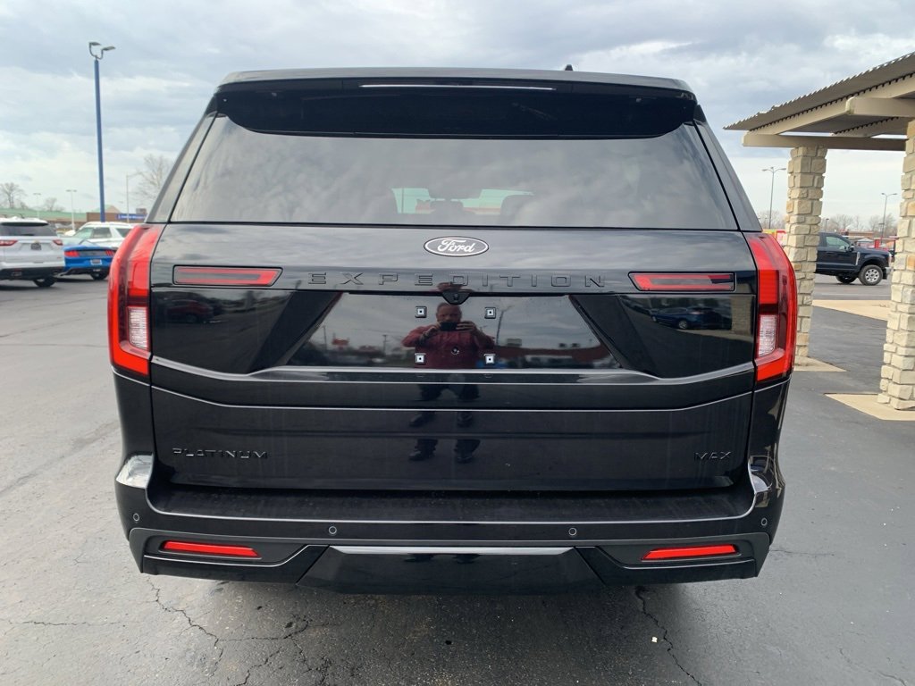 New 2026 Ford Expedition Max Platinum w/ Stealth Appearance Package image 4
