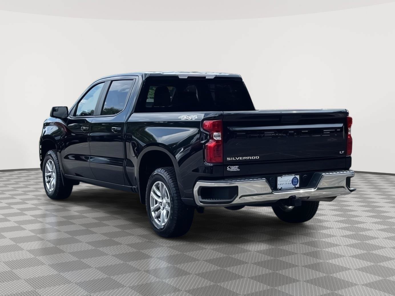Used 2022 Chevrolet Silverado 1500 LT AWD/4WD image 9