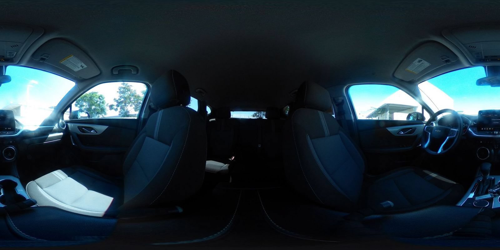 Used 2025 Chevrolet Blazer LT FWD image 43