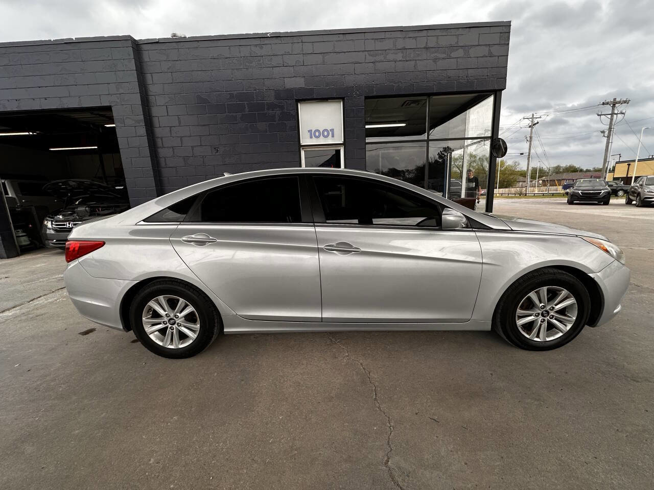Used 2011 Hyundai Sonata GLS w/ Popular Equipment Pkg 2 image 9