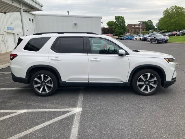 Certified 2025 Honda Pilot Elite image 2