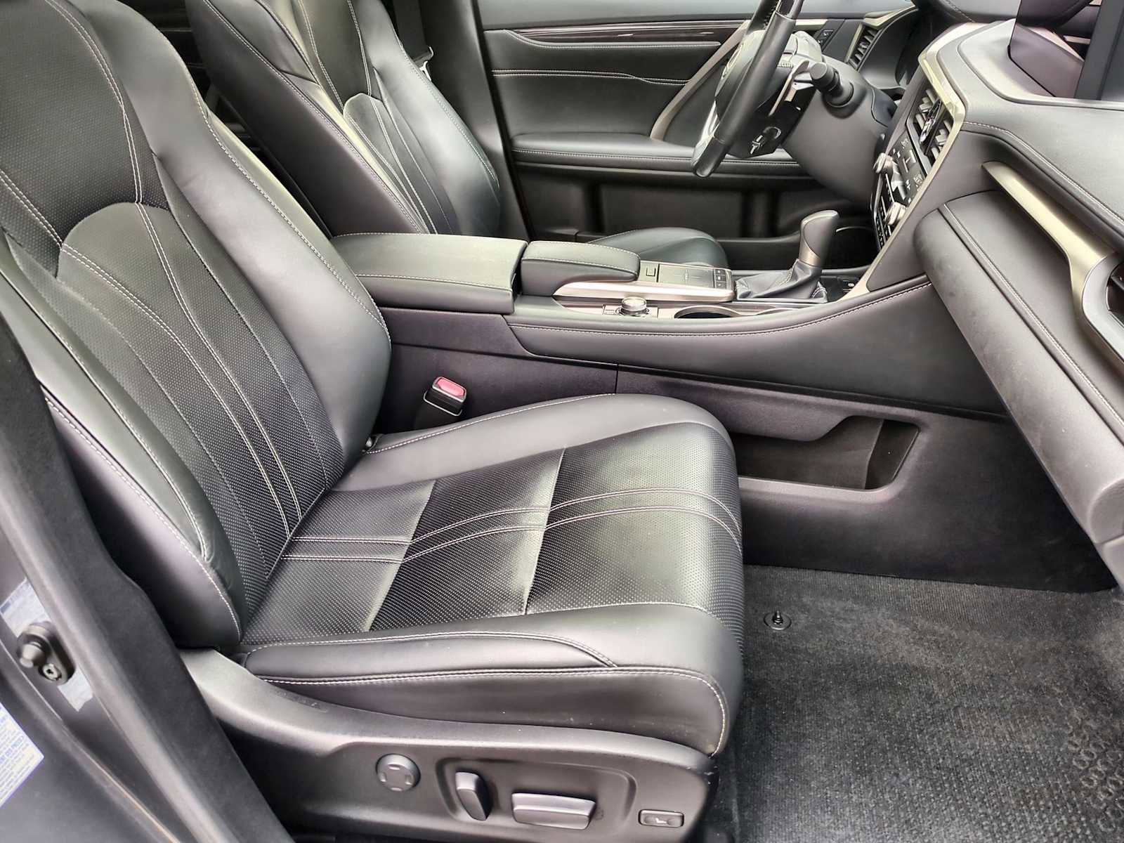 Used 2022 Lexus RX 450h AWD w/ Luxury Package image 23