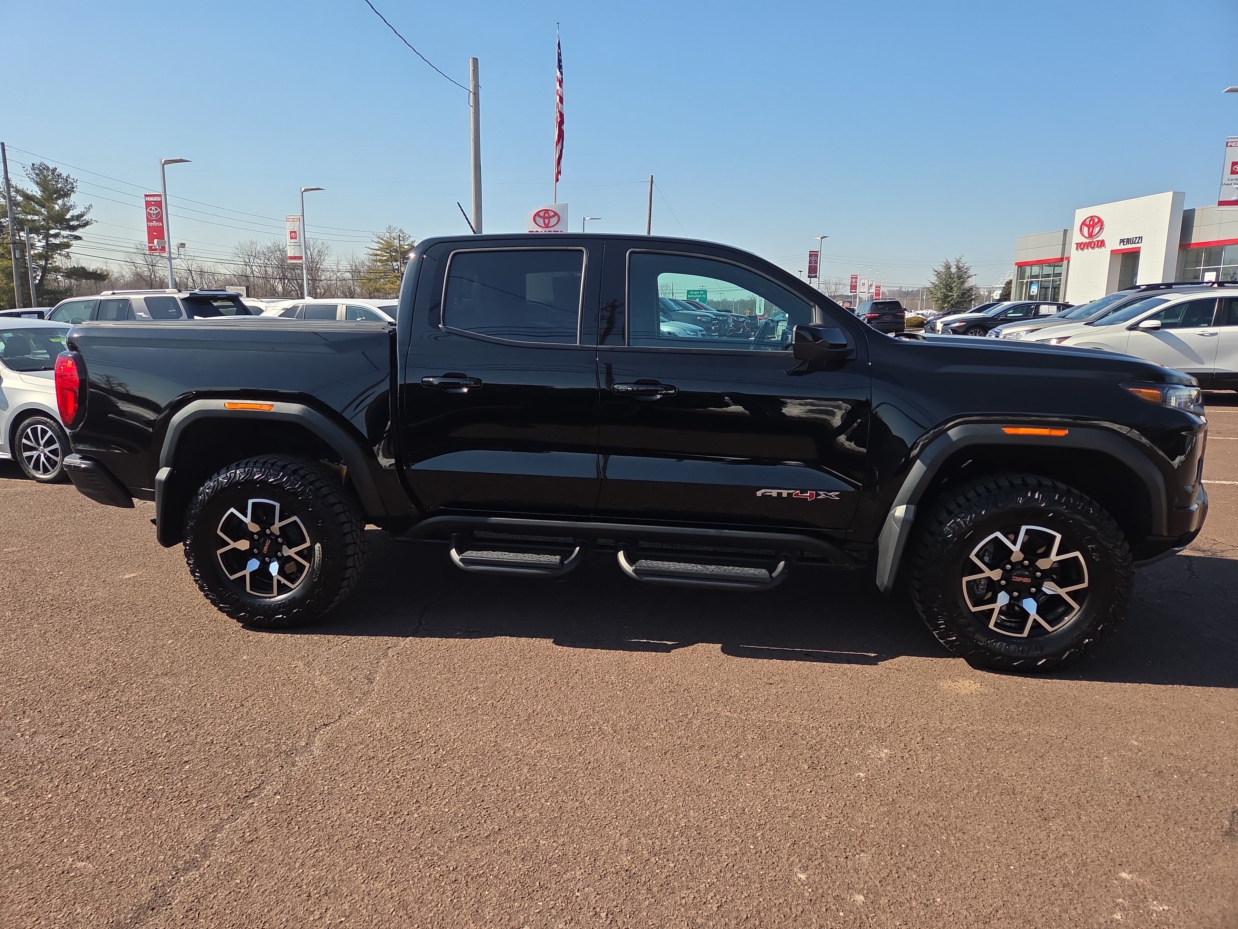 Used 2024 GMC Canyon AT4X AWD/4WD image 2
