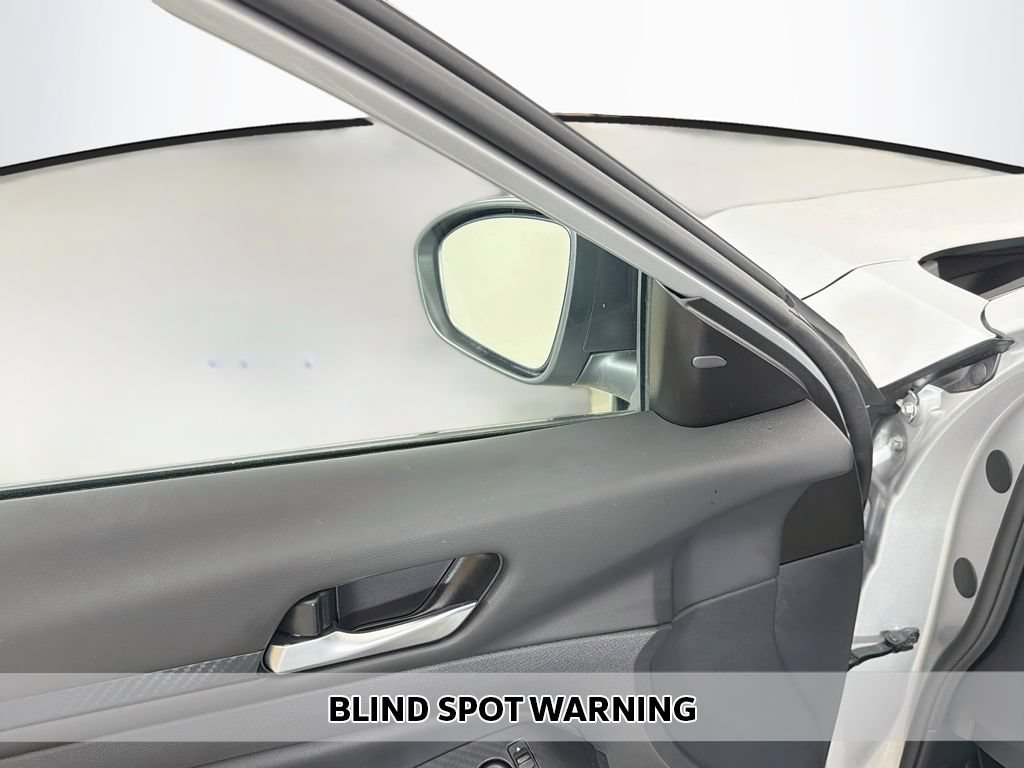 Used 2024 Nissan Altima 2.5 SV FWD image 3