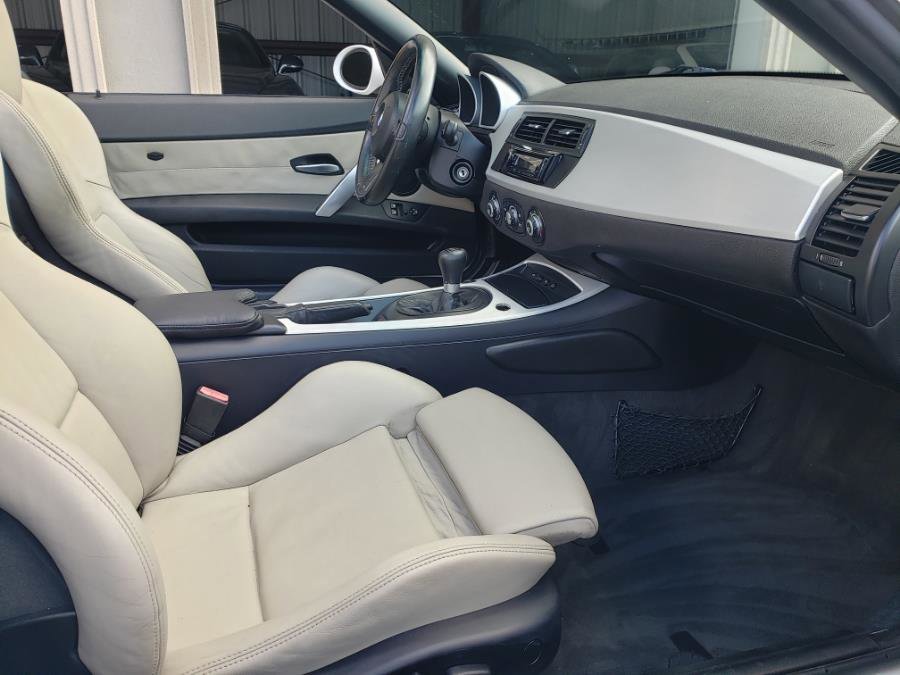 Used 2006 BMW M Roadster image 9