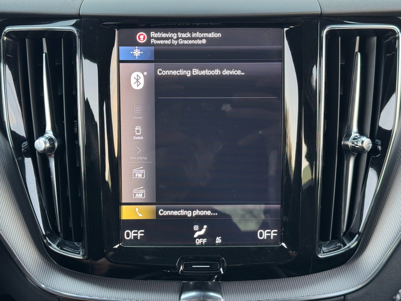 Used 2019 Volvo XC60 T5 R-Design w/ Protection Package image 26