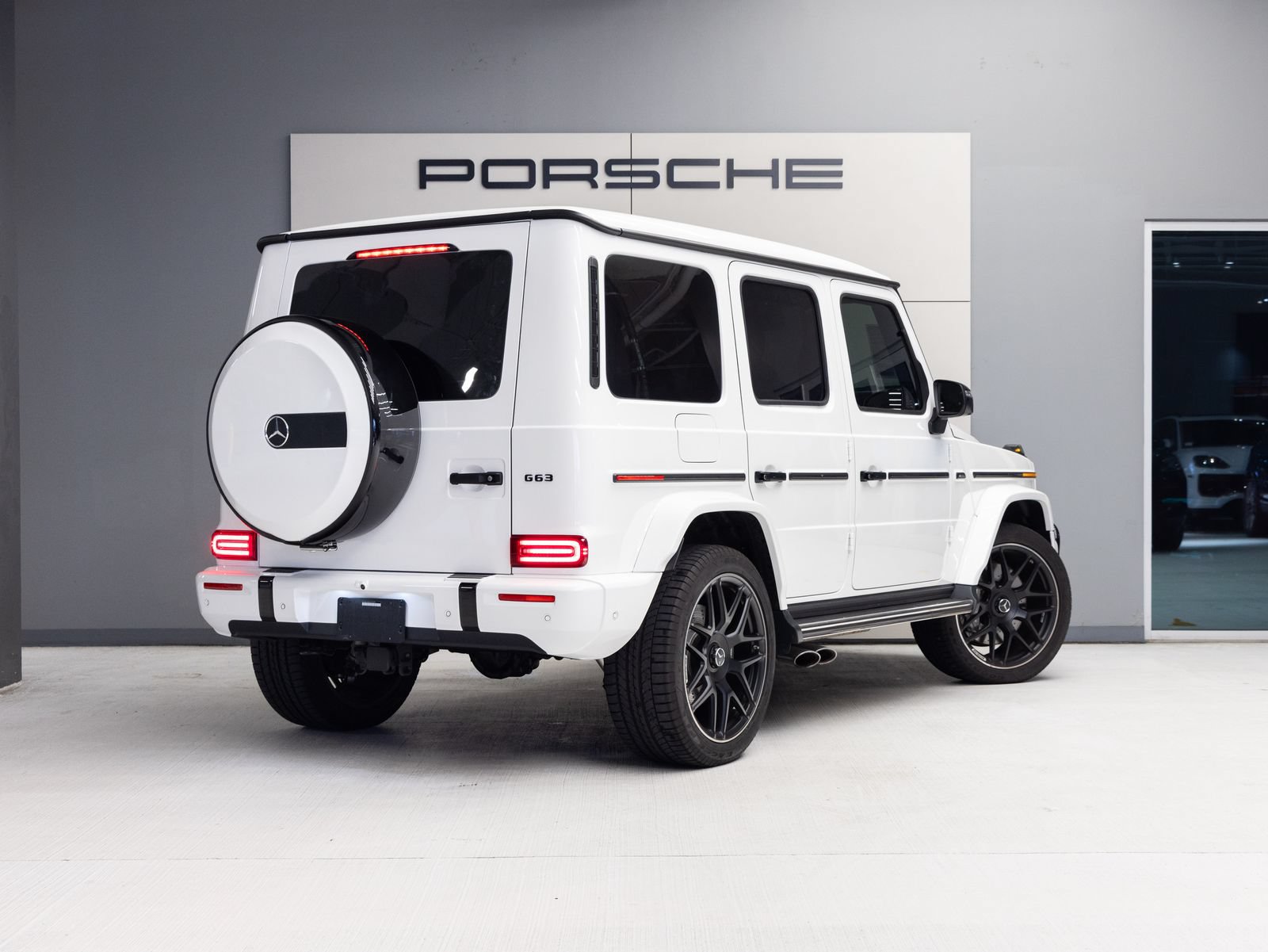 Used 2025 Mercedes-Benz G 63 AMG 4MATIC image 7