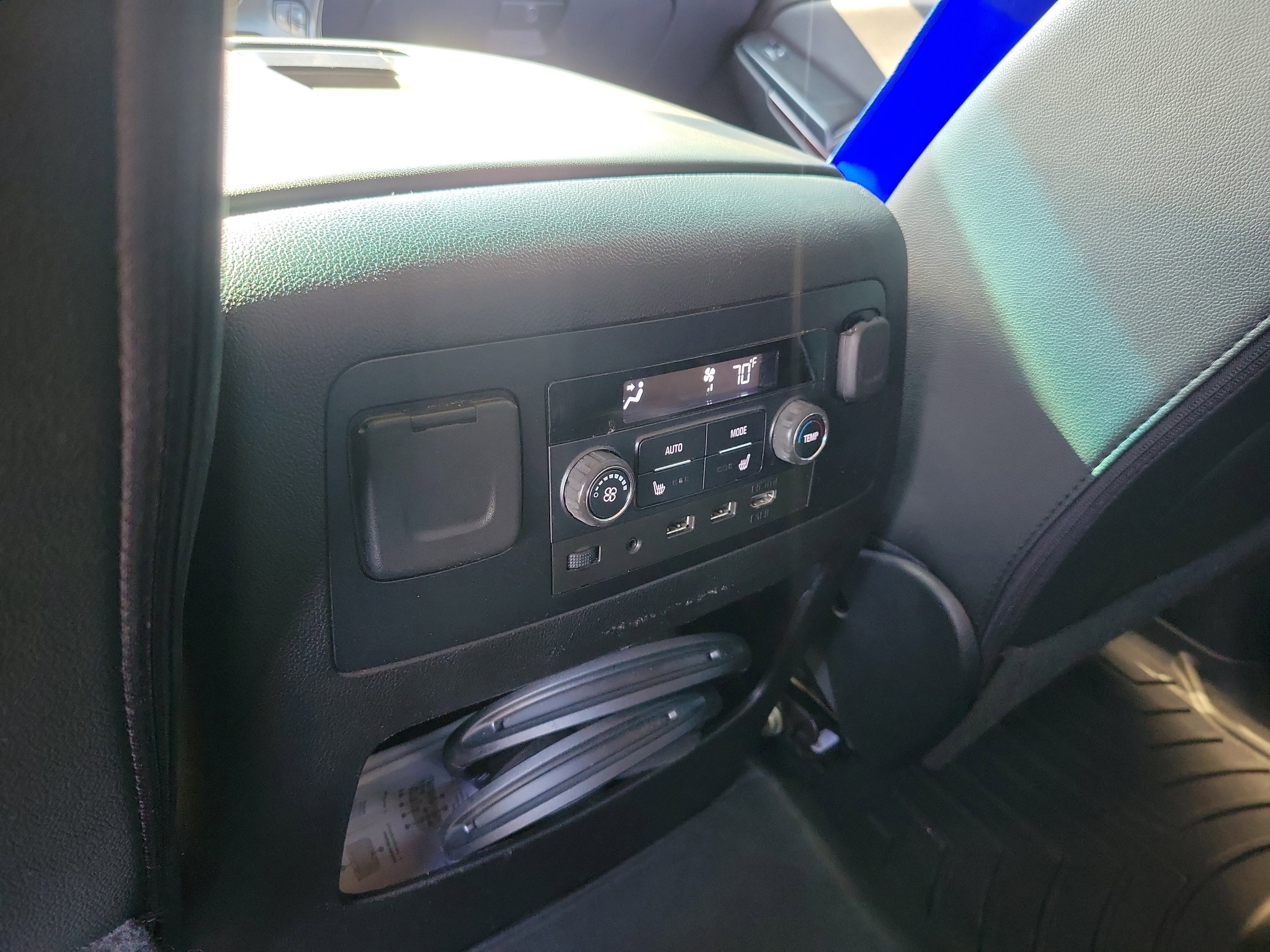 Used 2019 GMC Yukon SLT w/ Open Road Package image 17