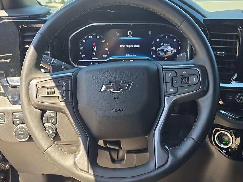 Used 2025 Chevrolet Silverado 1500 ZR2 AWD/4WD image 17