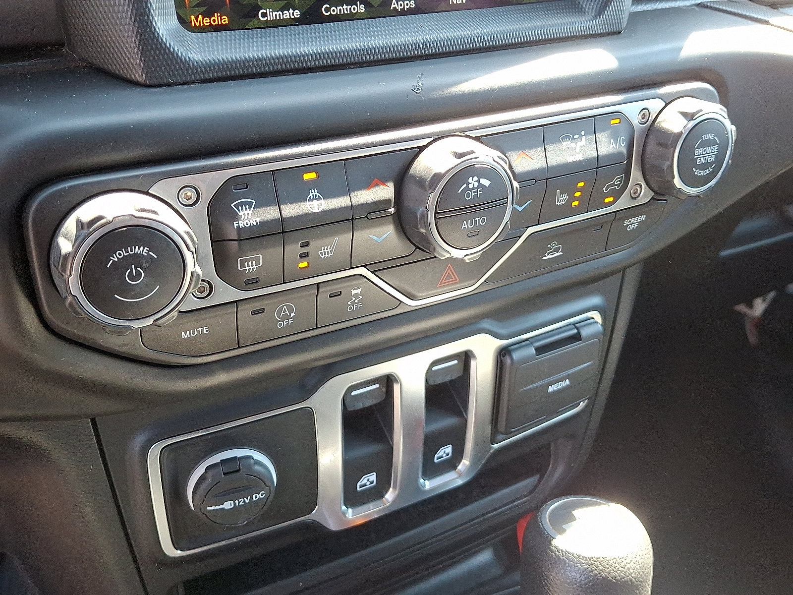 Used 2021 Jeep Wrangler Sport image 16