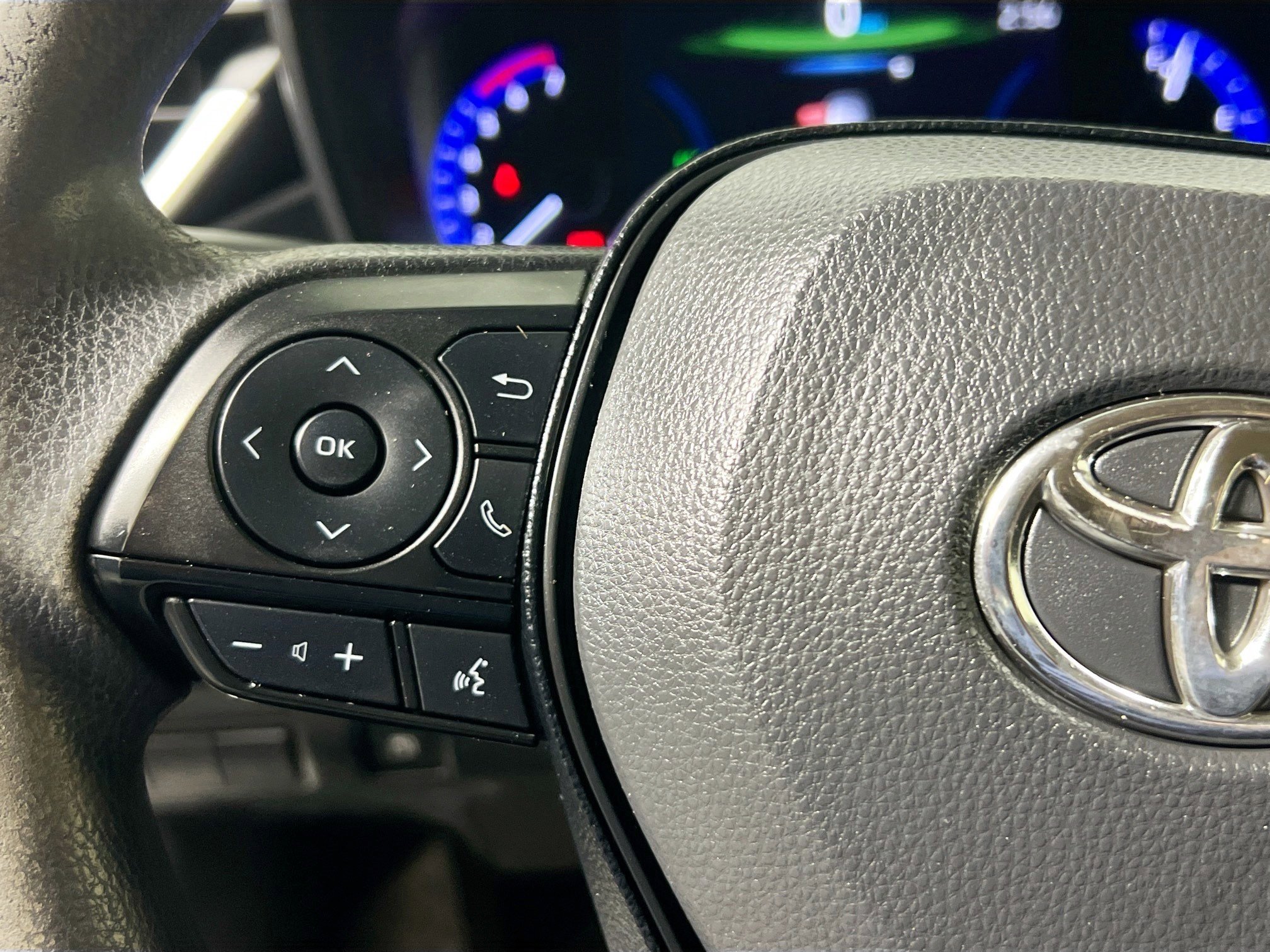 Used 2021 Toyota Corolla LE image 17