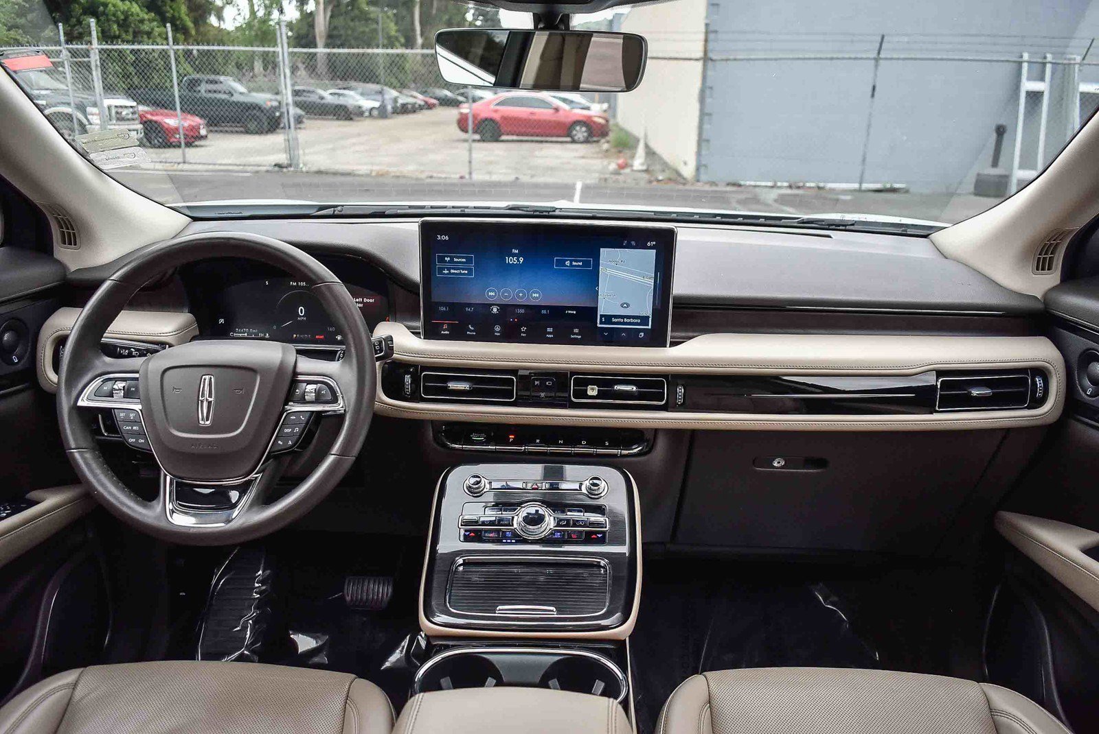 Used 2022 Lincoln Nautilus Reserve w/ Luxury Package image 12